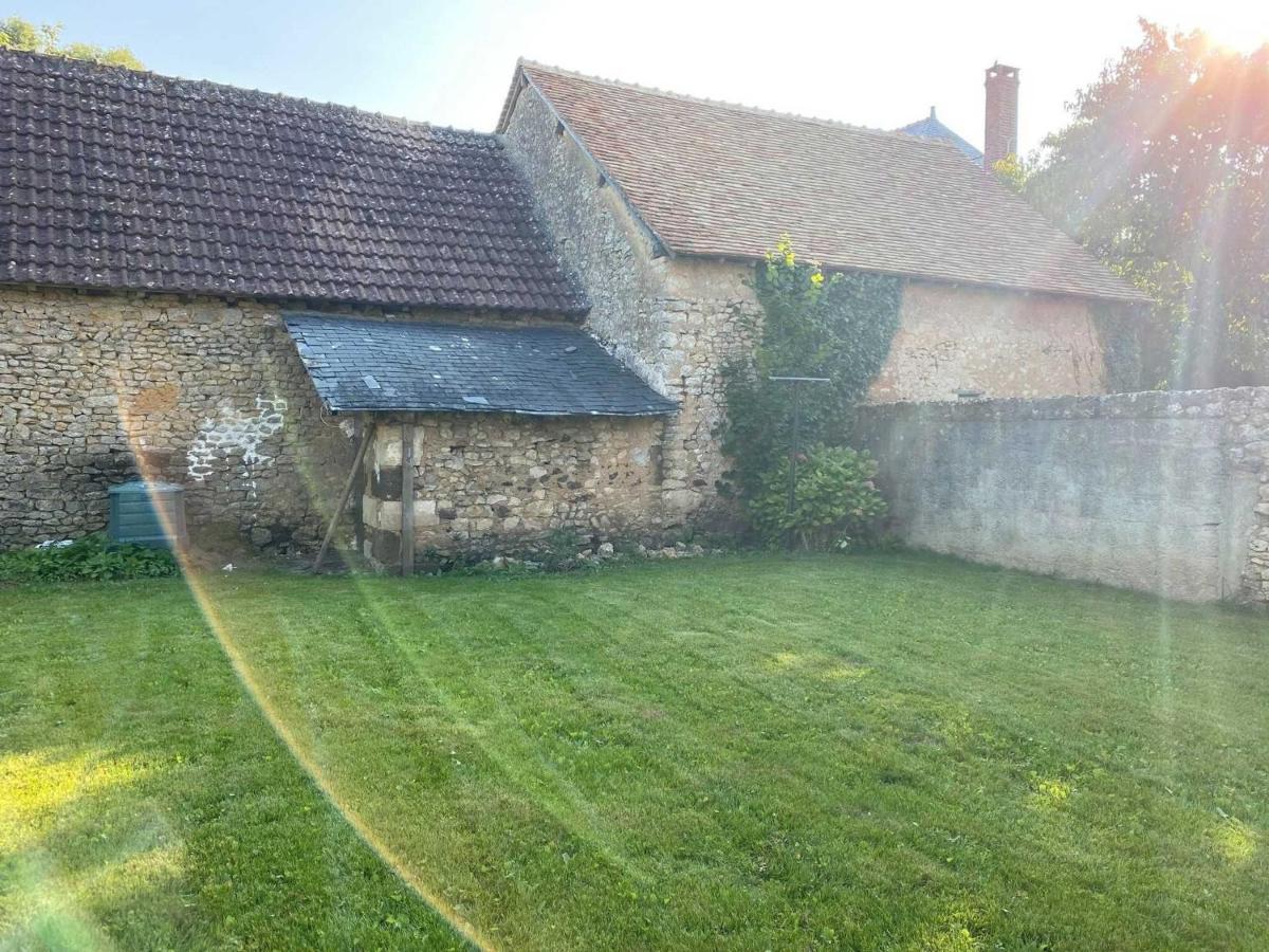 Maison De Village Avec Jardin, Parc Prive Et Box Fibre, Animaux Bienvenus, A 15 Min Du Mans - Fr-1-410-333 Mézières-sous-Lavardin Exterior foto